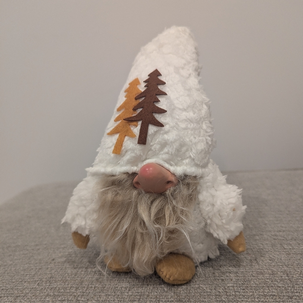 Christmas White Scandinavian Gnome , Size 8 Home Interior Decor Accent NWOT